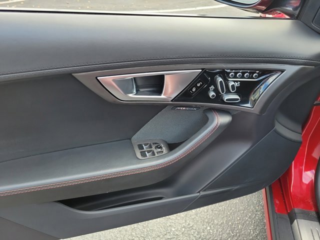 Used 2014 Jaguar F-TYPE S image 14