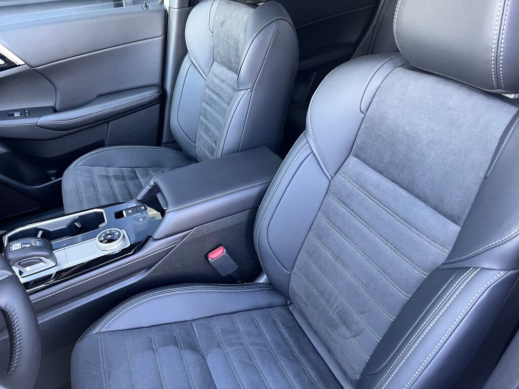 New 2025 Mitsubishi Outlander Trail Edition image 15