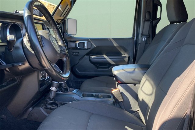 Certified 2022 Jeep Gladiator Willys image 18