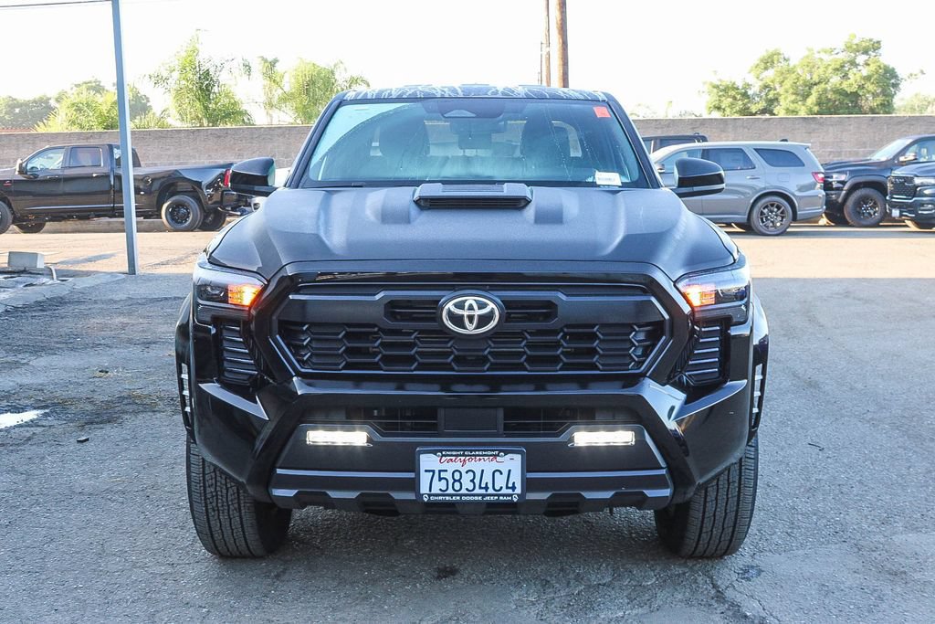 Used 2025 Toyota Tacoma TRD Sport RWD image 3