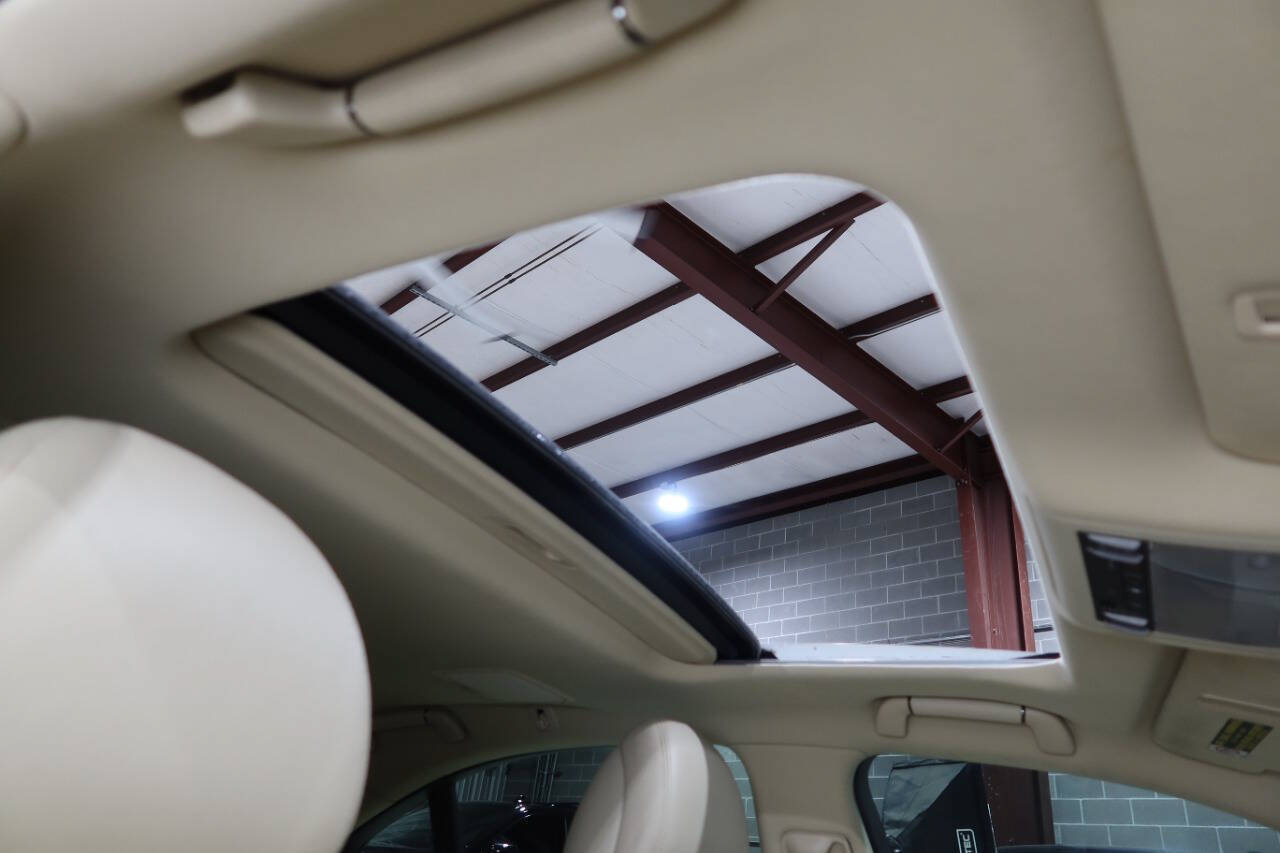 Used 2012 Lexus LS 460 w/ Comfort Pkg RWD image 28