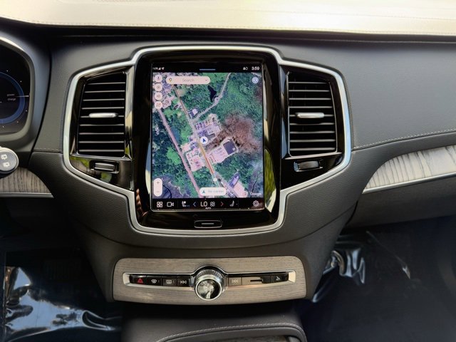 Used 2023 Volvo XC90 T8 Ultimate w/ Protection Package Premier image 33