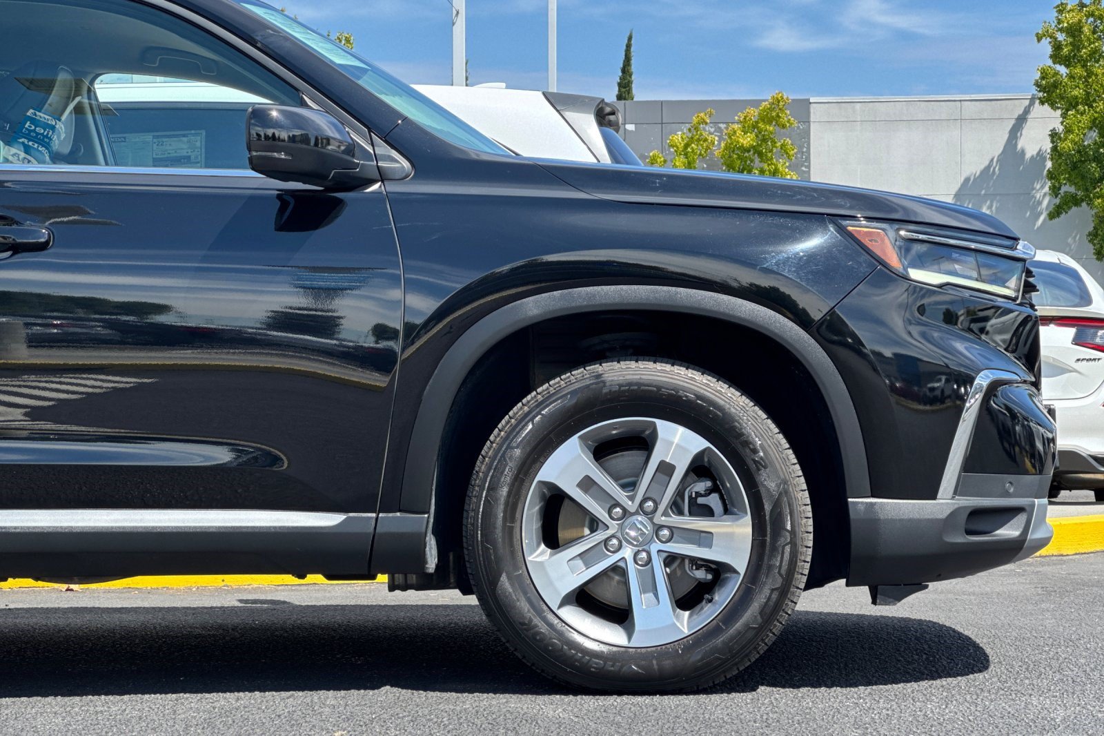 Certified 2025 Honda Pilot EX-L image 35