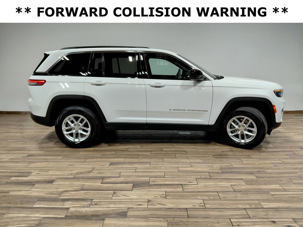 Certified 2025 Jeep Grand Cherokee Laredo X image 9