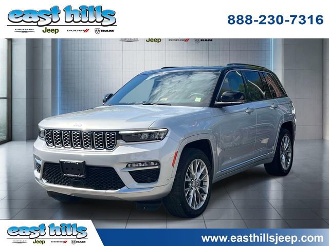 Certified 2024 Jeep Grand Cherokee Summit w/ Luxury Tech Group V image 3