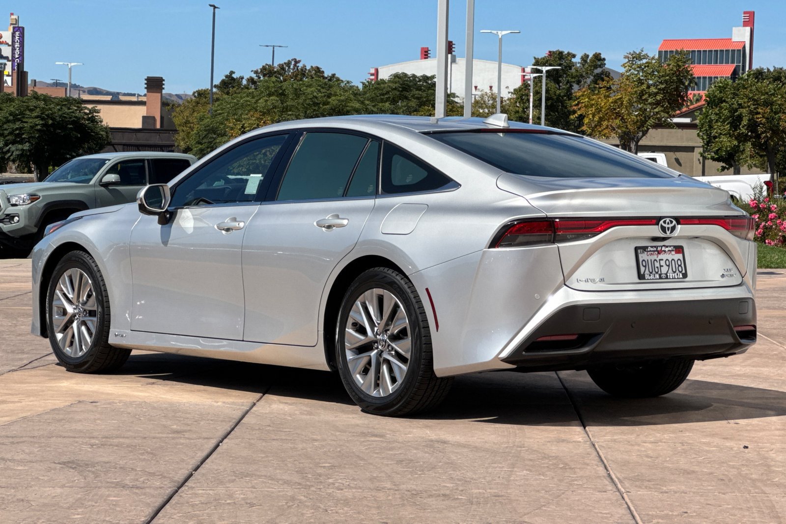 Certified 2025 Toyota Mirai XLE RWD image 7