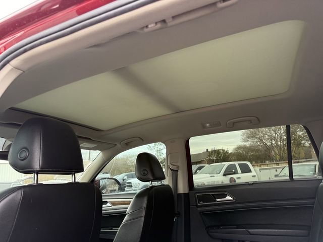 Used 2018 Volkswagen Atlas SEL Premium image 18
