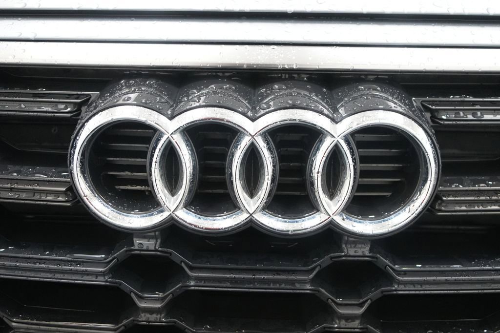 Used 2022 Audi Q5 2.0T Premium AWD/4WD image 10