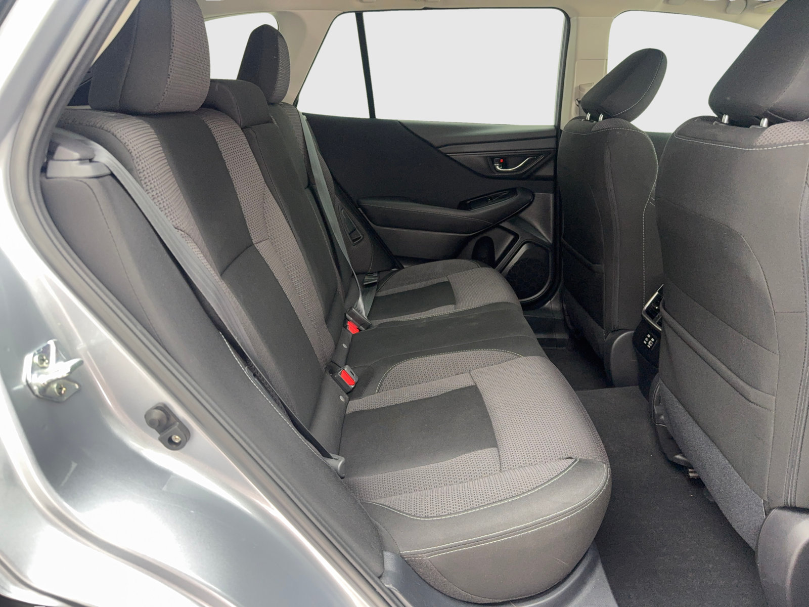 Used 2023 Subaru Outback Premium AWD/4WD image 39