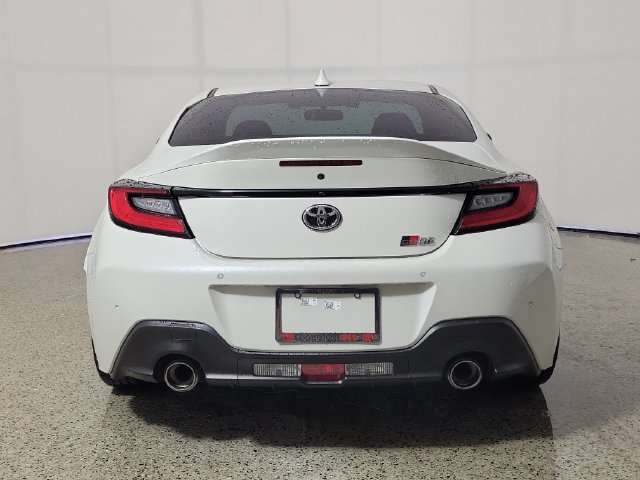 Used 2025 Toyota GR86 Premium RWD image 6