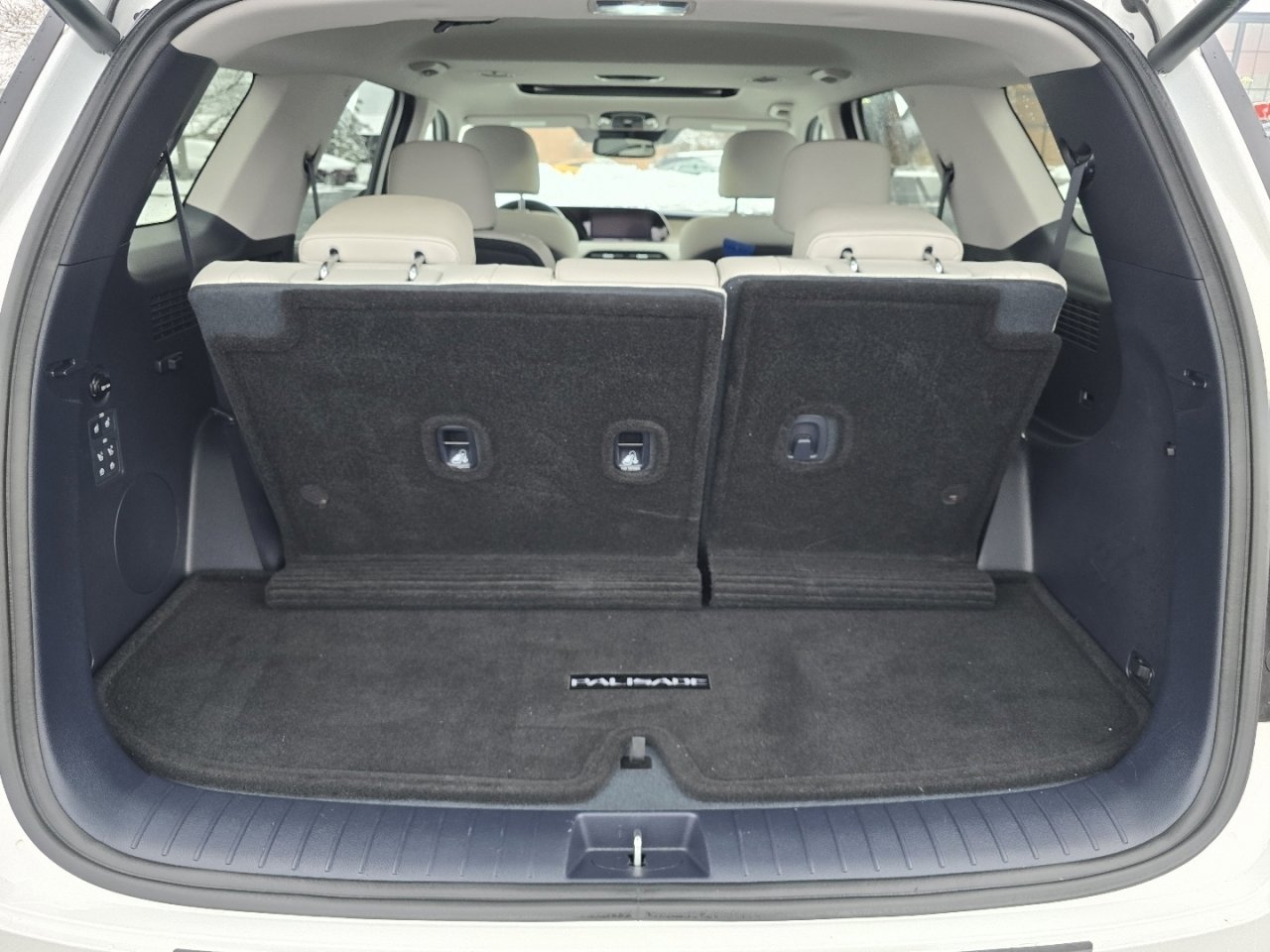 Used 2022 Hyundai Palisade SEL w/ Premium Package image 18