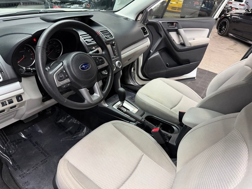 Used 2018 Subaru Forester 2.5i AWD/4WD image 30