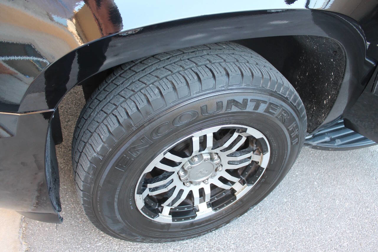 Used 2010 Chevrolet Tahoe LS image 9