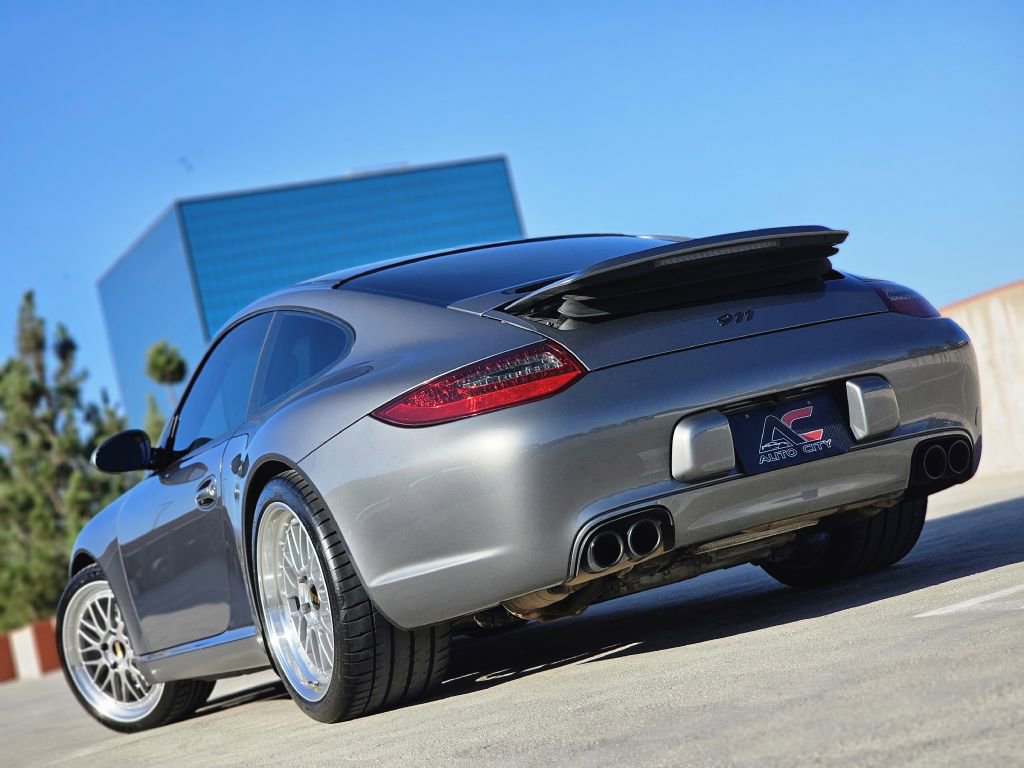 Used 2010 Porsche 911 Carrera image 2