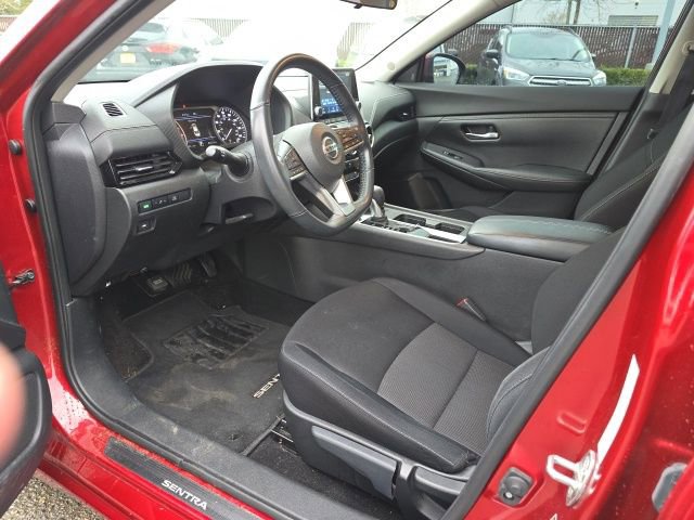 Used 2023 Nissan Sentra SV w/ Trunk Package image 16