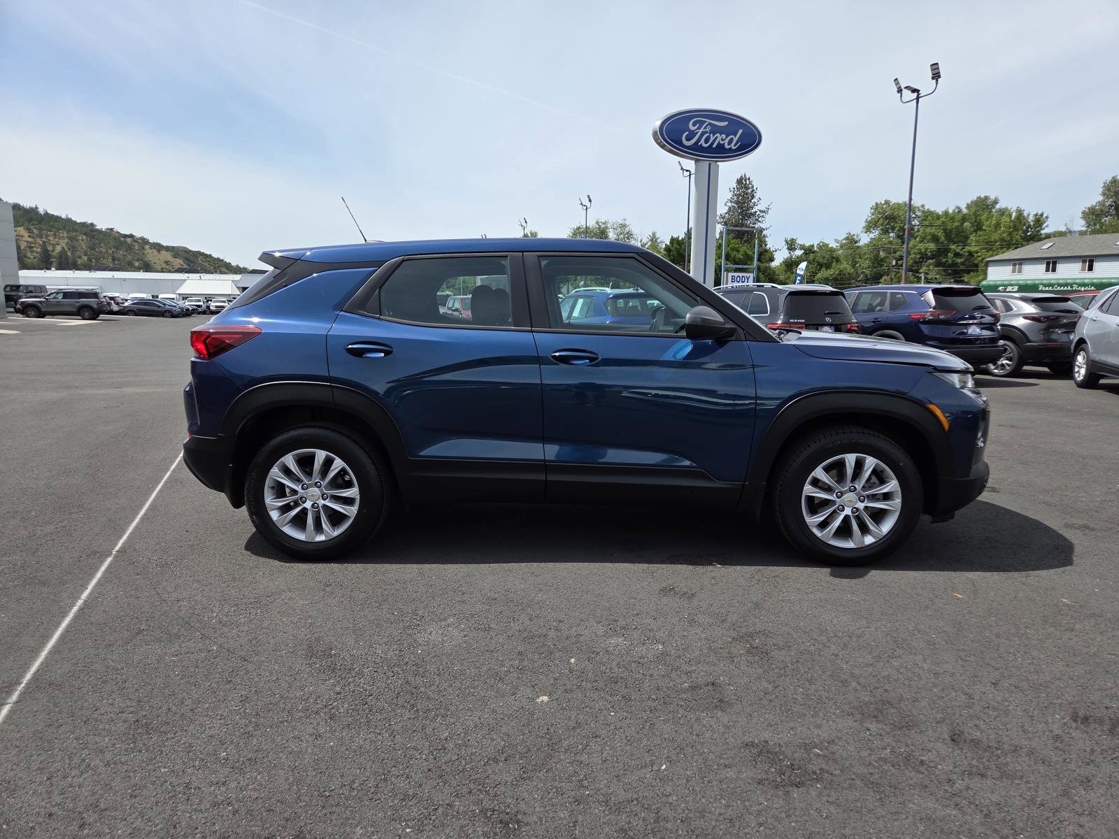 Used 2021 Chevrolet TrailBlazer LS AWD/4WD image 5
