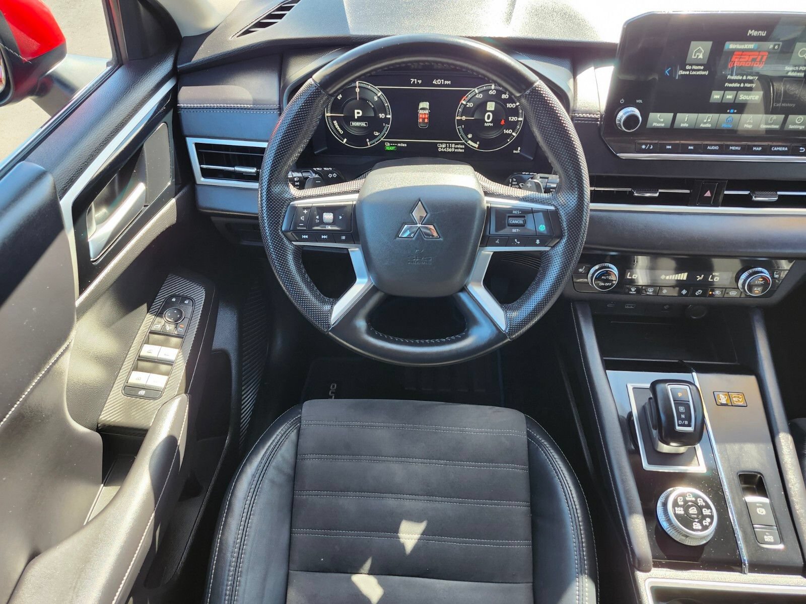 Used 2023 Mitsubishi Outlander SE AWD/4WD image 12