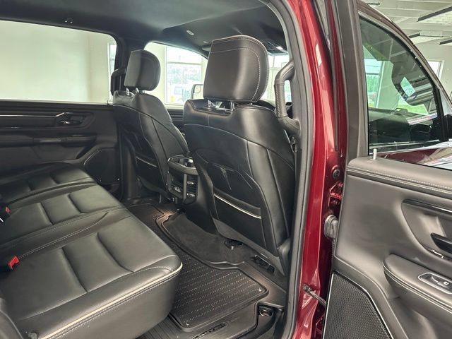 Used 2022 RAM 1500 Limited w/ Body Color Bumper Group AWD/4WD image 33