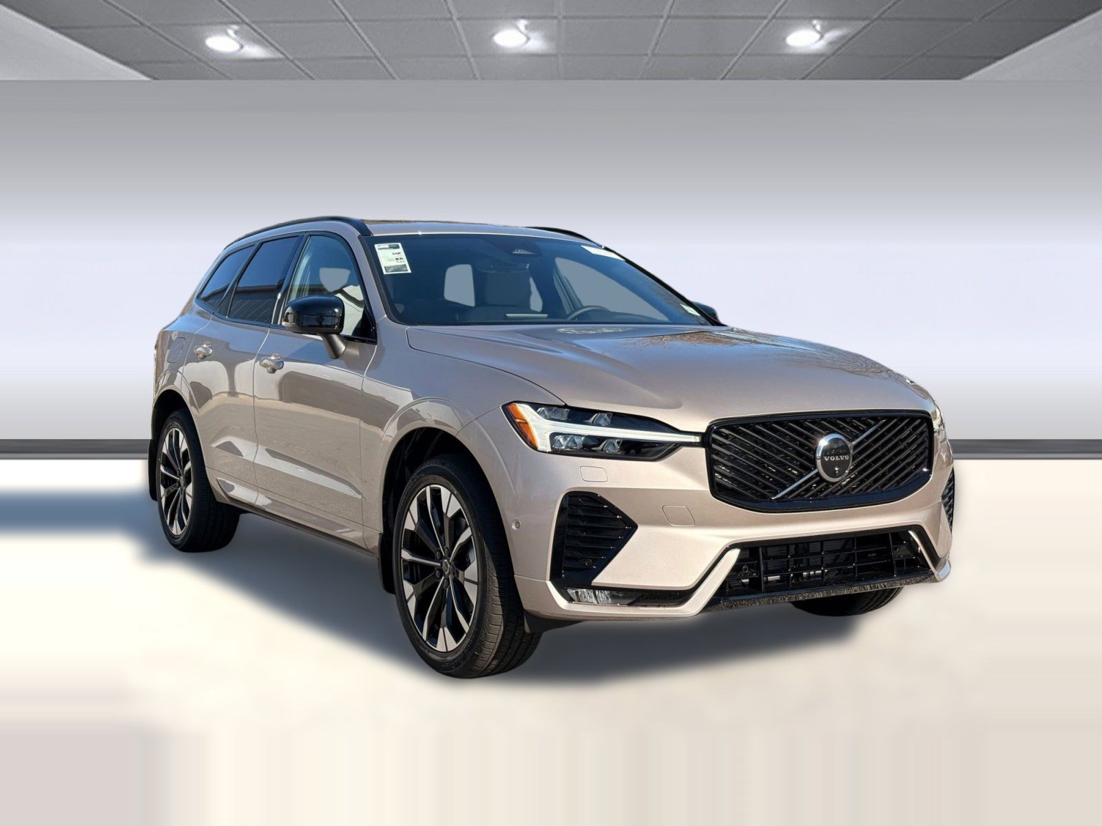 New 2026 Volvo XC60 B5 Plus w/ Climate Package image 7