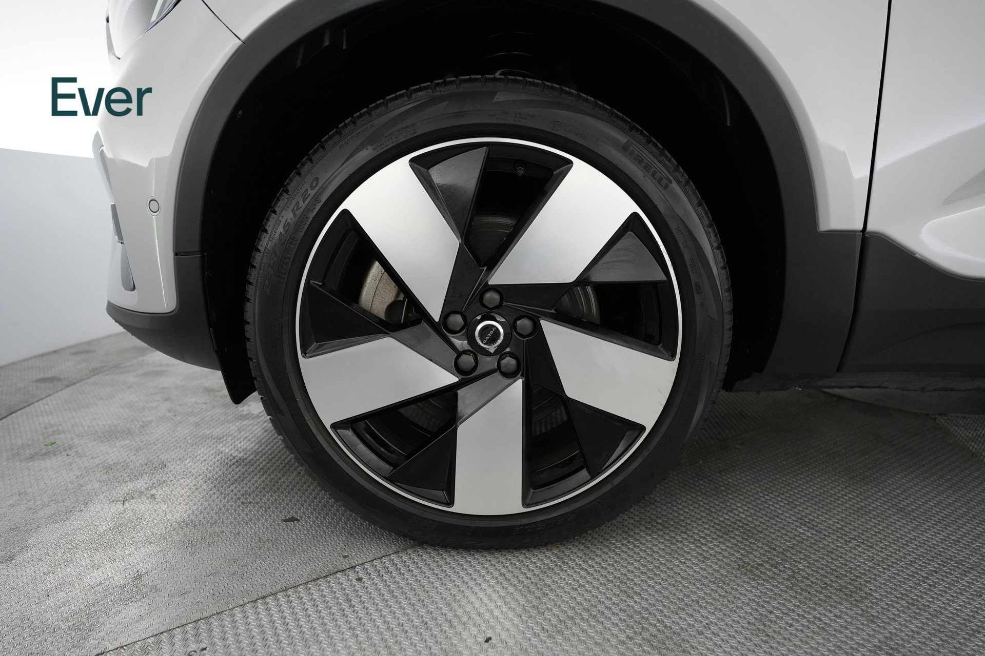 Used 2023 Volvo XC40 Recharge Ultimate AWD/4WD image 19