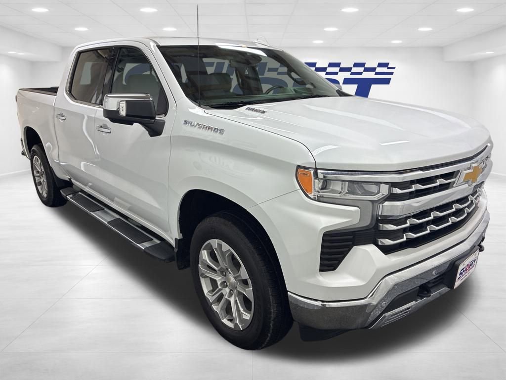 Used 2023 Chevrolet Silverado 1500 LTZ w/ LTZ Convenience Package II image 3