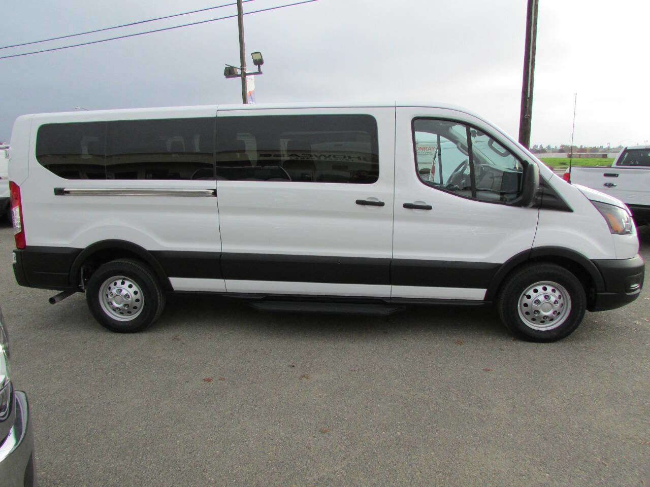 Used 2023 Ford Transit 350 XL image 6