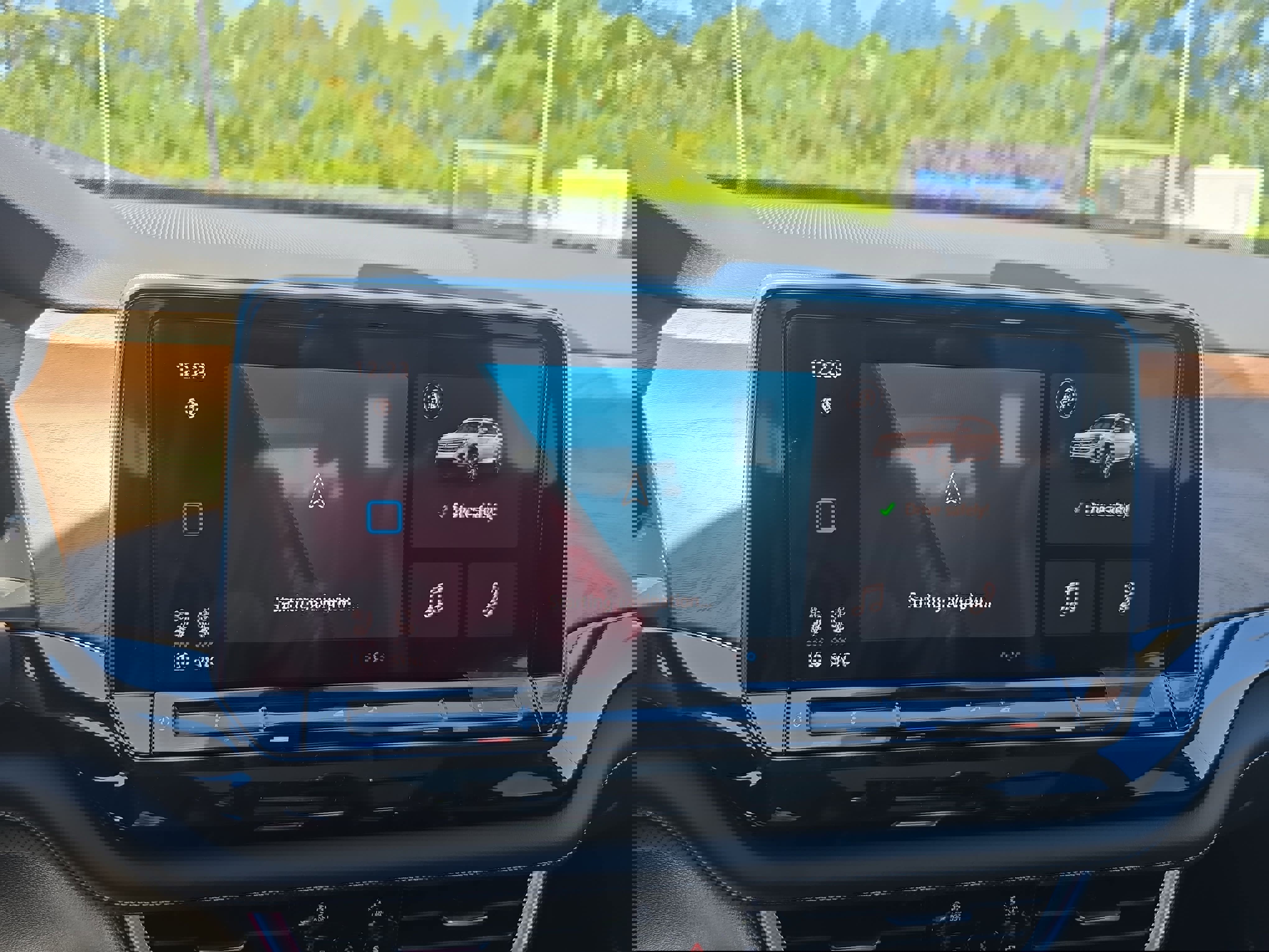 New 2026 Volkswagen Atlas SE image 18