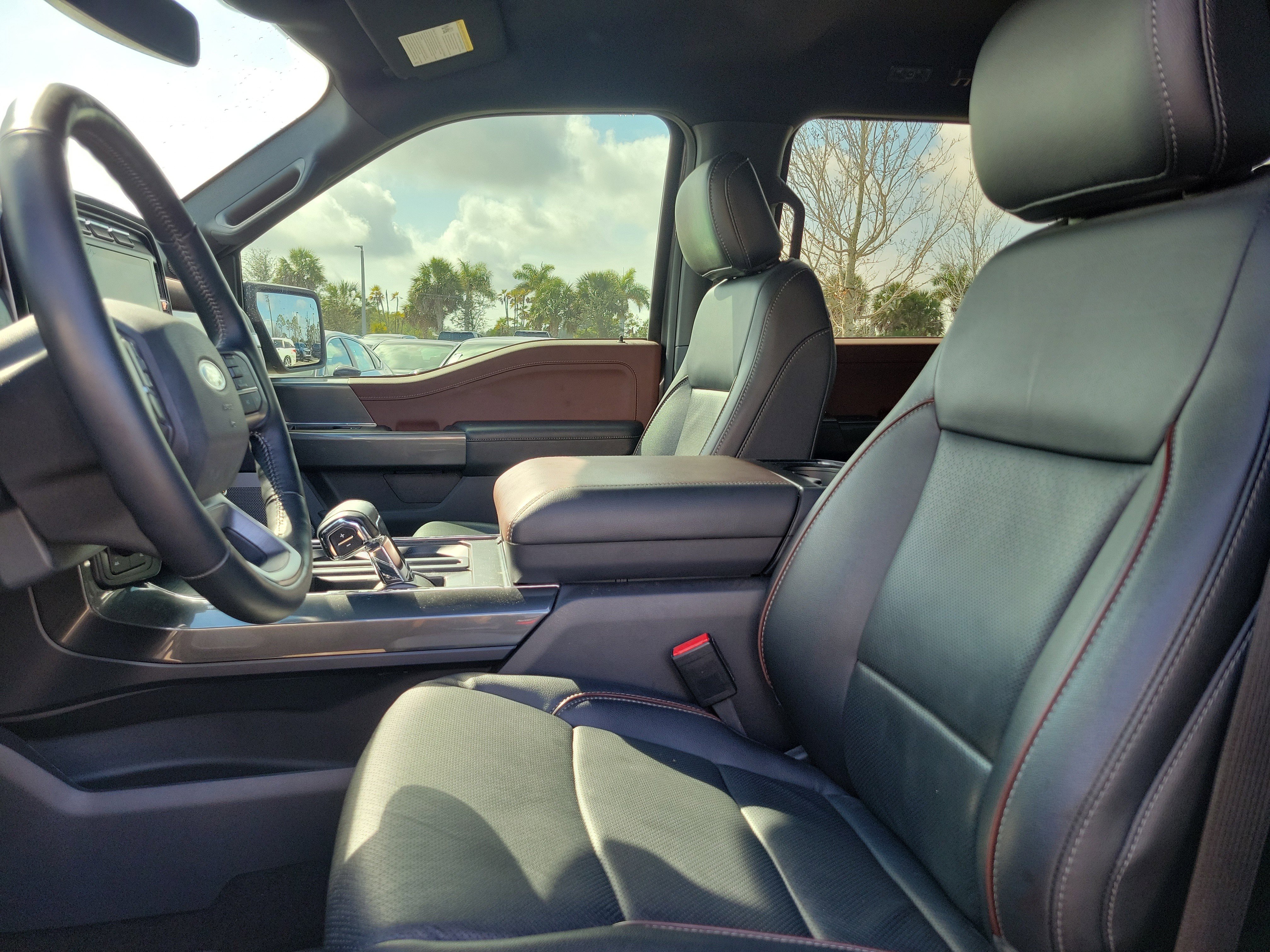 Used 2022 Ford F150 Lariat image 22