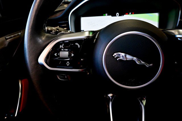 Used 2024 Jaguar XF R-Dynamic SE image 34