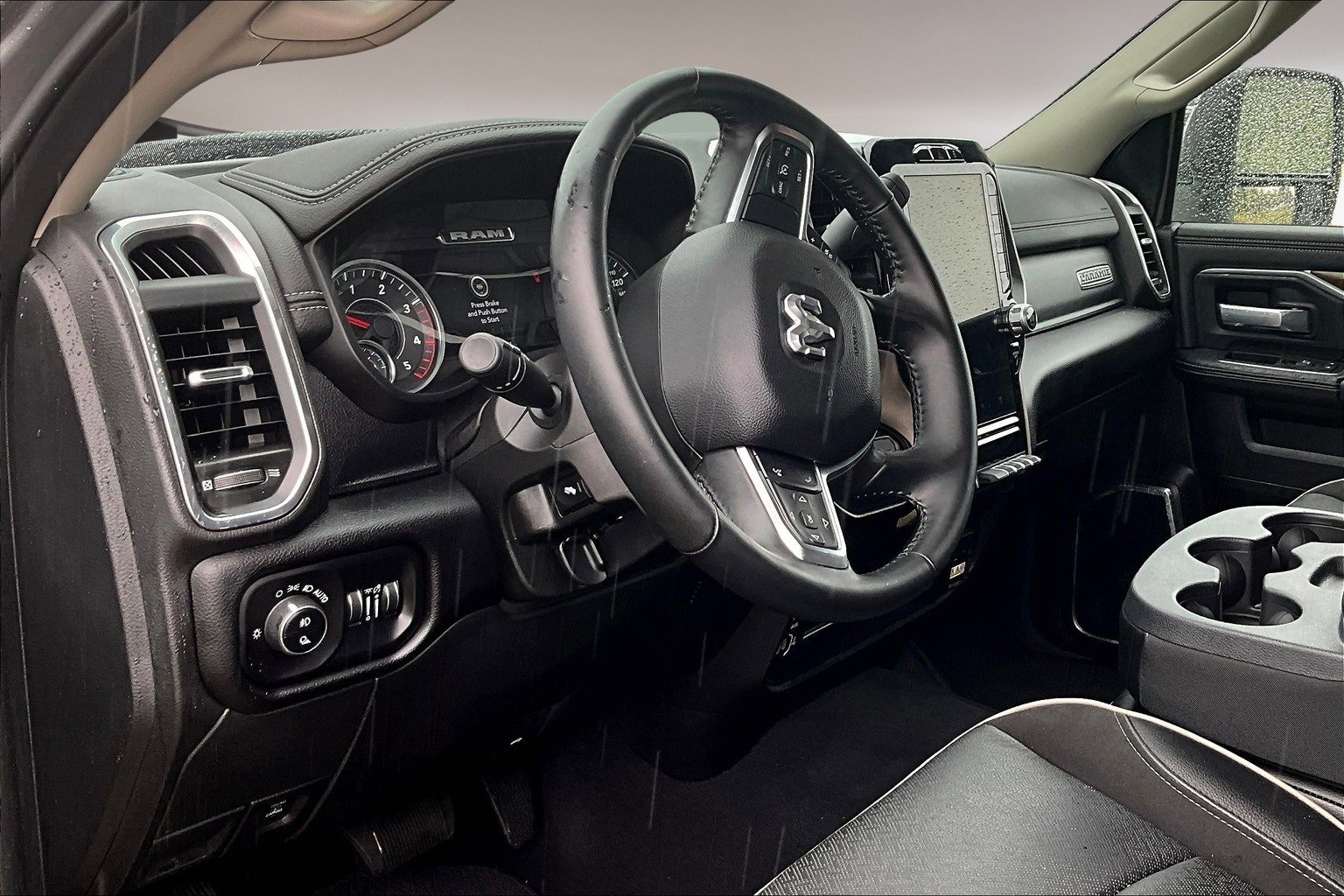 Used 2024 RAM 2500 Laramie image 12