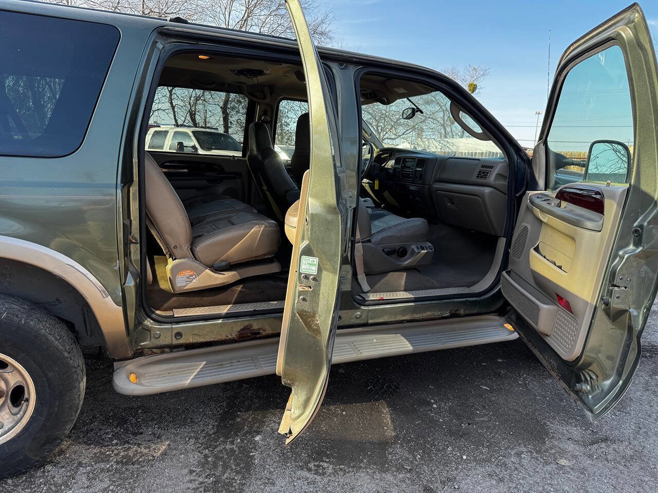 Used 2003 Ford Excursion Eddie Bauer image 9