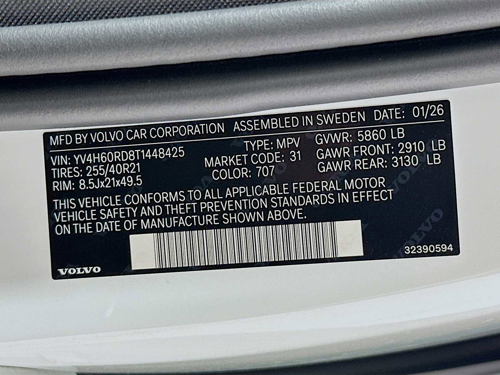 New 2026 Volvo XC60 T8 Ultra w/ Climate Package PRO AWD/4WD image 30
