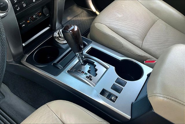 Used 2022 Toyota 4Runner Limited AWD/4WD image 18