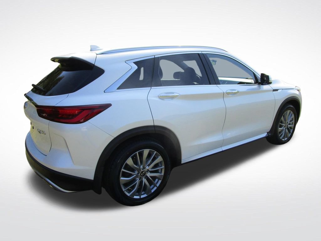 Used 2023 INFINITI QX50 Luxe w/ Cargo Package FWD image 10