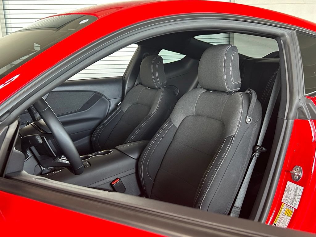 Used 2025 Ford Mustang GT RWD image 10