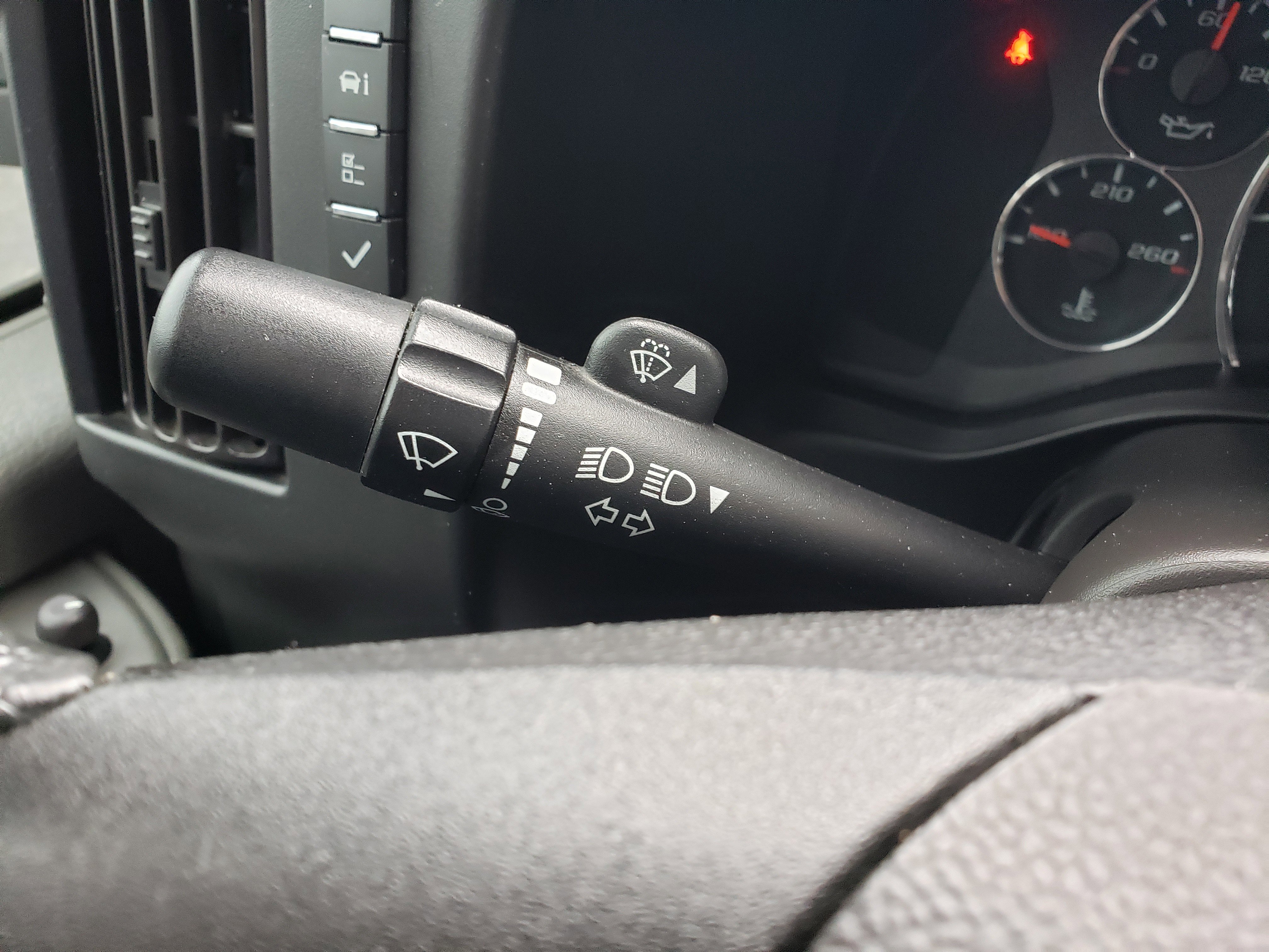 Used 2021 Chevrolet Express 2500 w/ Driver Convenience Package image 18