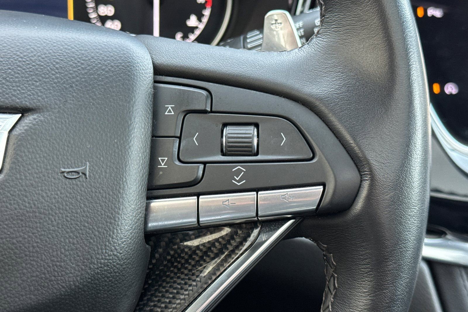 Certified 2023 Cadillac XT6 Sport image 31