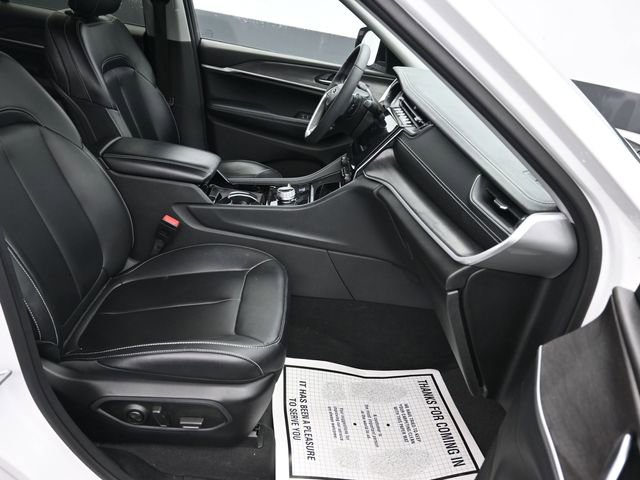 Used 2023 Jeep Grand Cherokee Limited image 10