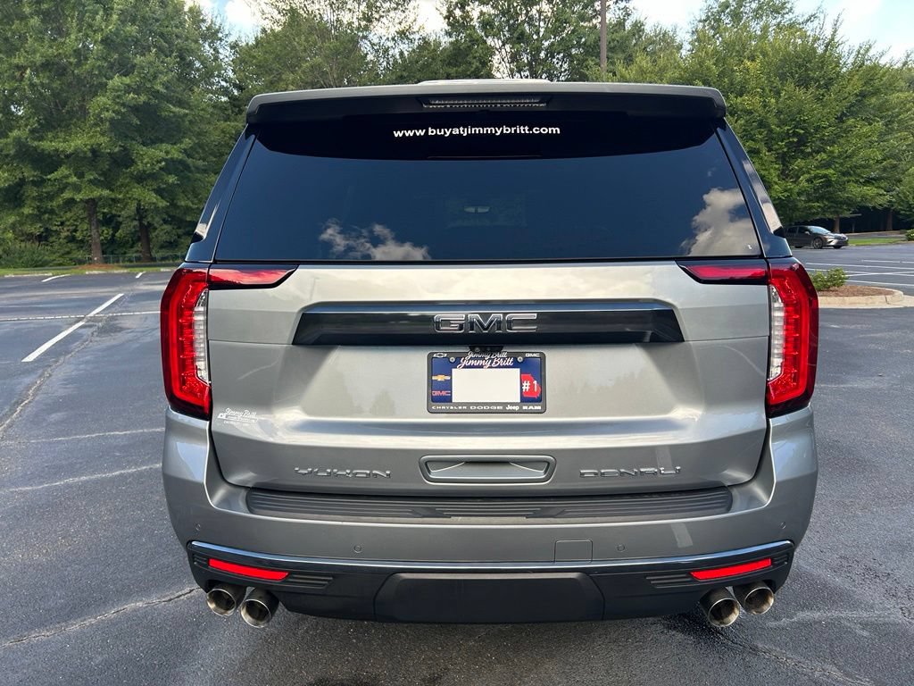 Used 2023 GMC Yukon XL Denali Ultimate AWD/4WD image 25