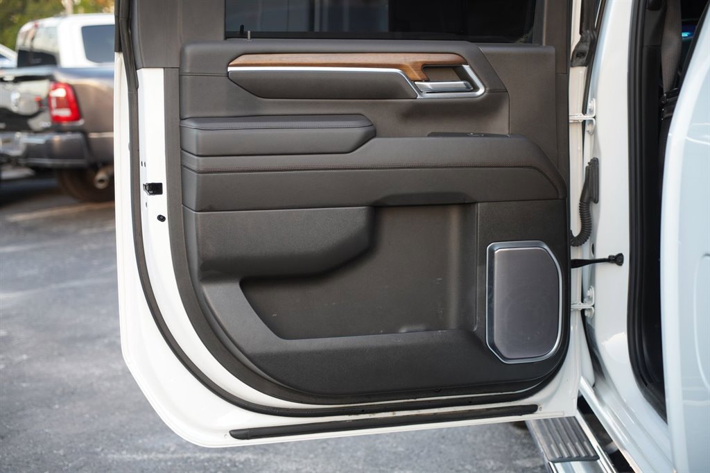 Used 2024 Chevrolet Silverado 3500 High Country w/ Technology Package image 52