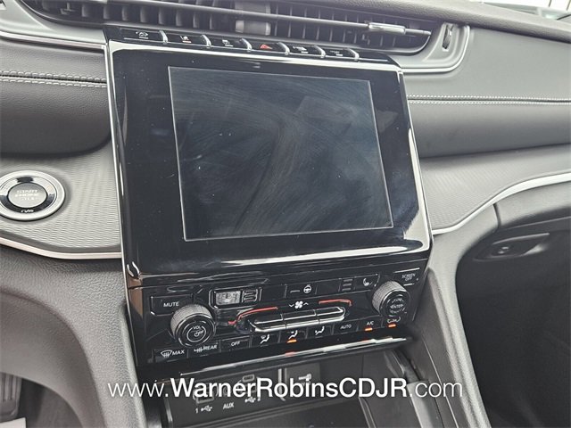 New 2025 Jeep Grand Cherokee L Laredo w/ Luxury Tech Group I image 22