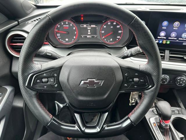 Used 2025 Chevrolet Trax RS w/ Sunroof Package FWD image 20