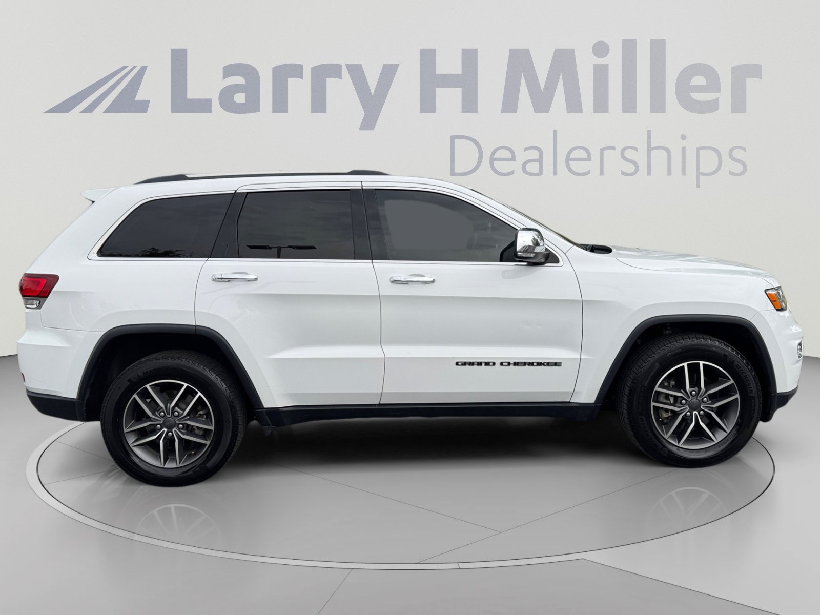 Used 2020 Jeep Grand Cherokee Limited w/ Trailer Tow Group IV AWD/4WD image 6