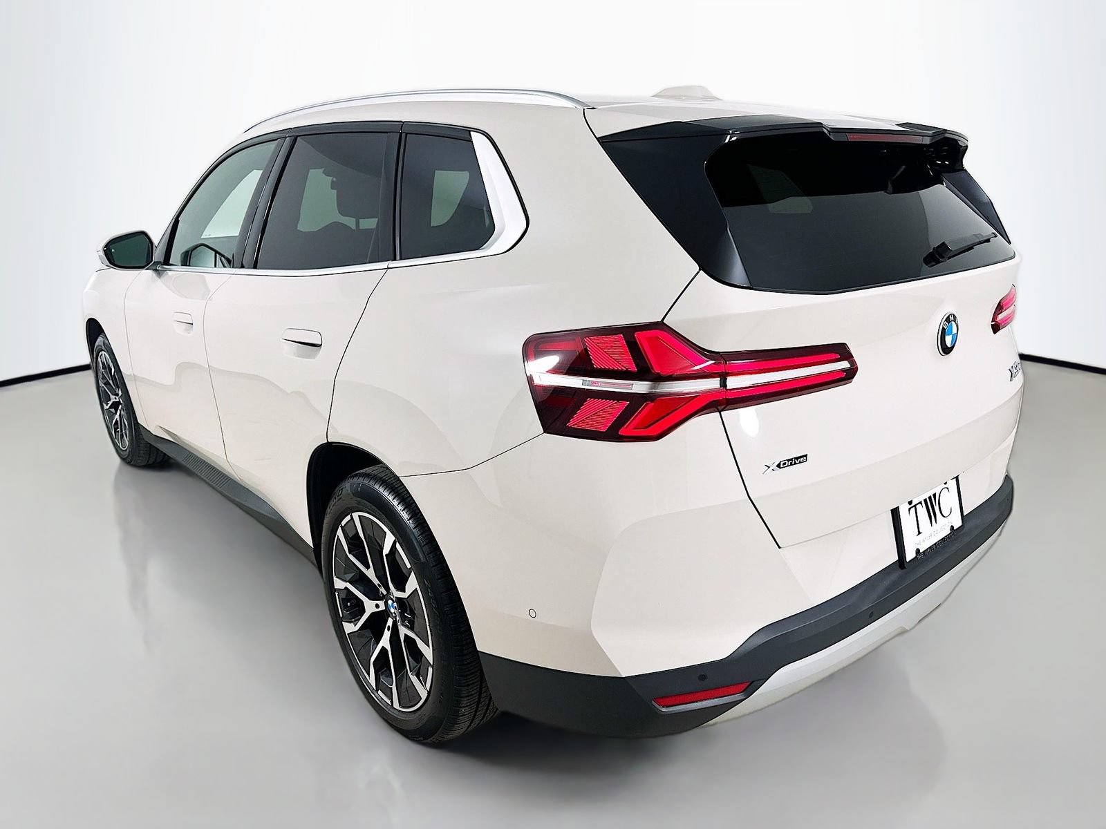 Used 2026 BMW X3 xDrive30i AWD/4WD image 7
