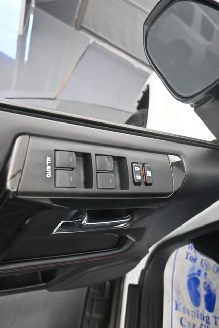 Used 2024 Toyota 4Runner TRD Off-Road Premium image 11