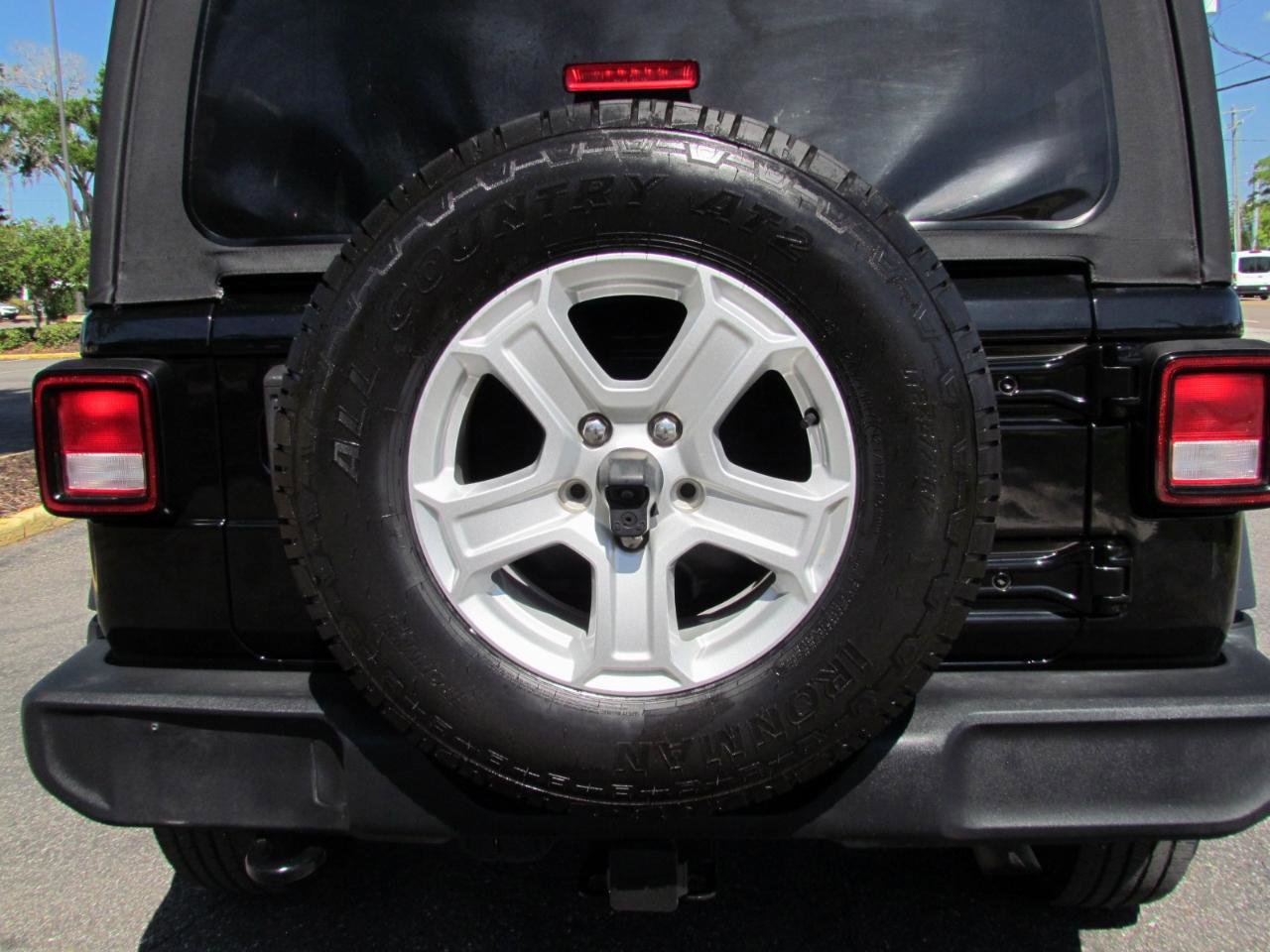 Used 2022 Jeep Wrangler Unlimited Sport AWD/4WD image 21