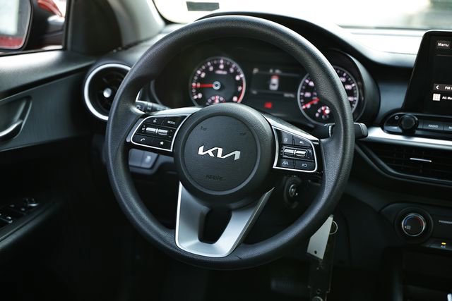 Used 2023 Kia Forte LXS image 28
