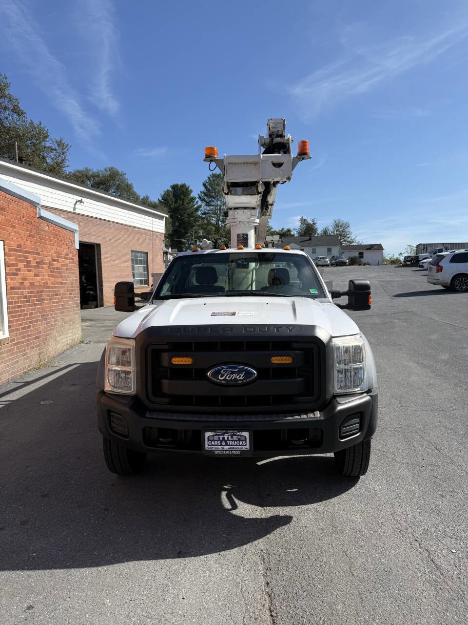 Used 2012 Ford F550 2WD Regular Cab Super Duty w/ PWR Equipment Group image 3