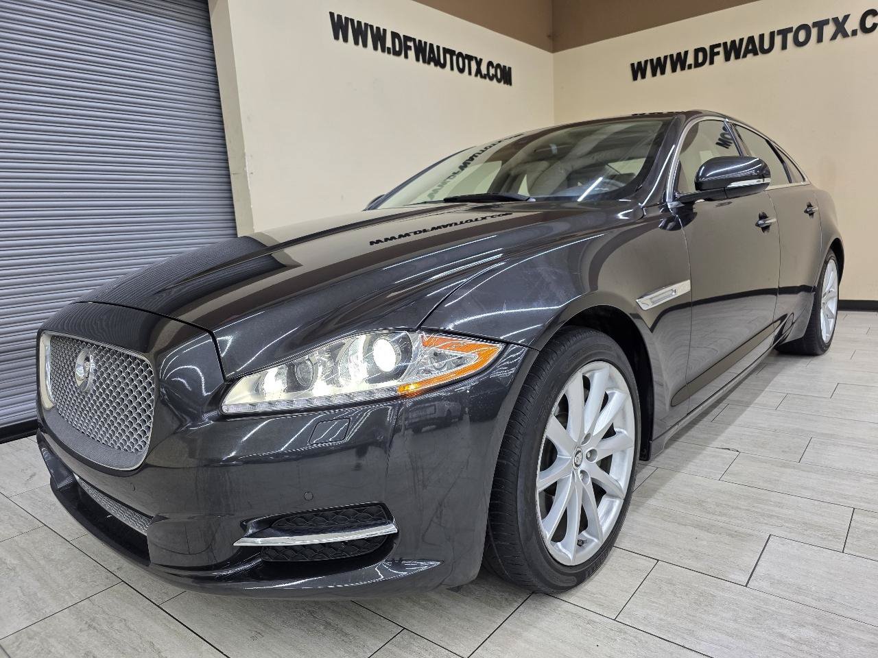 Used 2012 Jaguar XJ RWD image 2