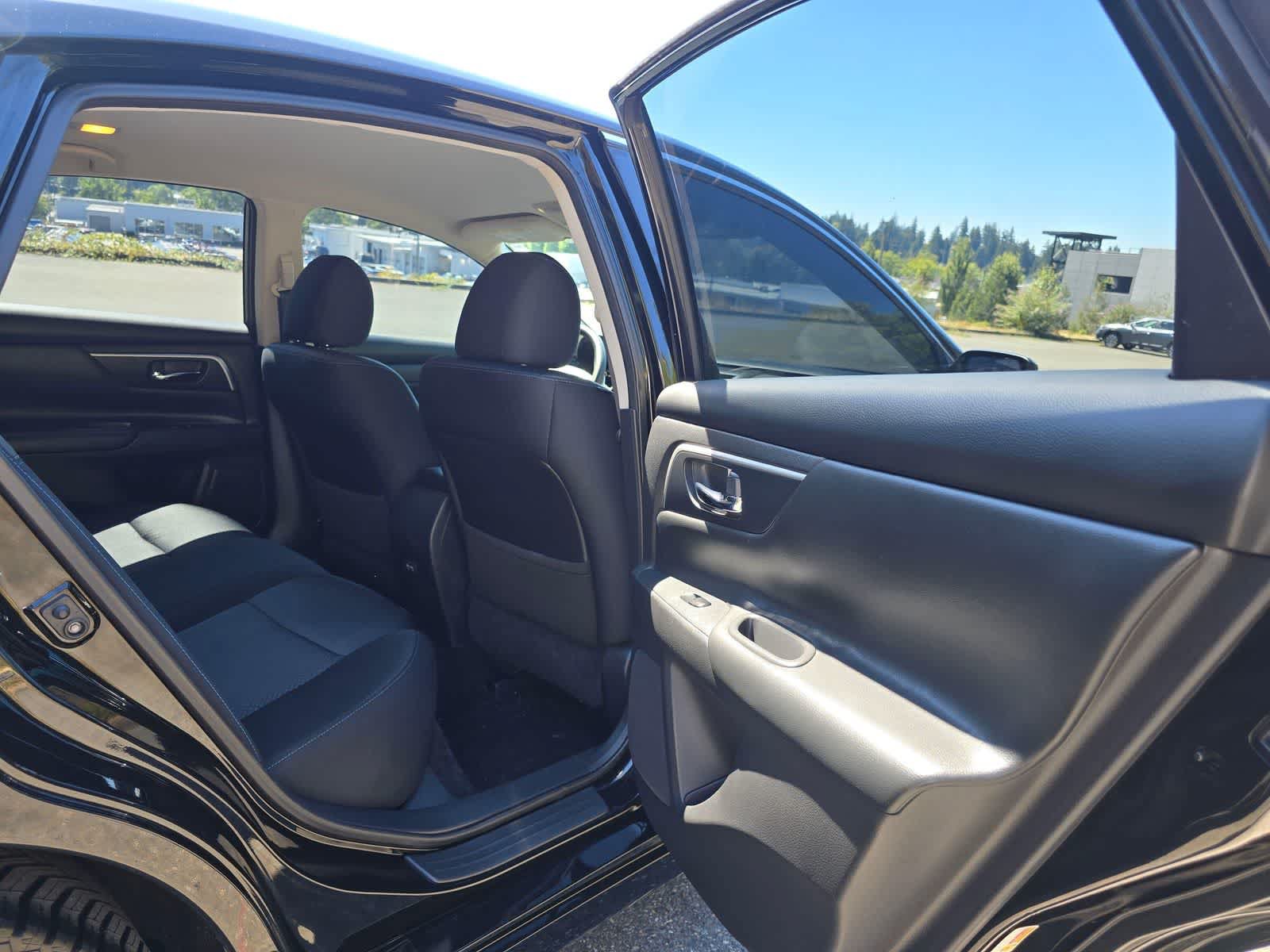 Used 2018 Nissan Altima 2.5 SR FWD image 26